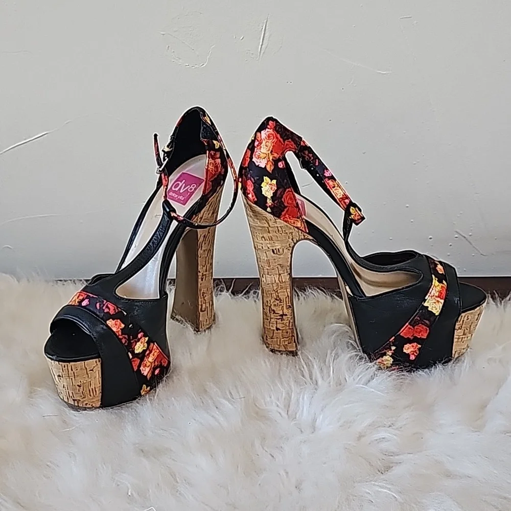 DV8 Dolce Vita floral platform very high heel shoes ankle strap leather cork